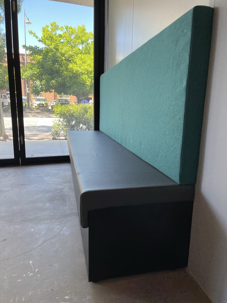 b2568317-4ce8-480b-995e-e0770b13f276_1_105_c